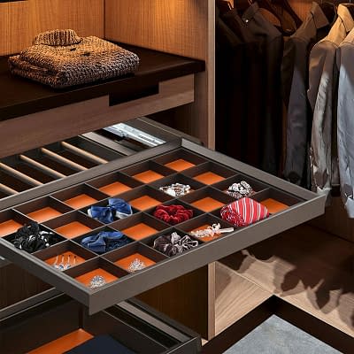 organizues bizhuterish 2 https://ahf.al/en/tips-for-an-organized-wardrobe-2/ Furniture